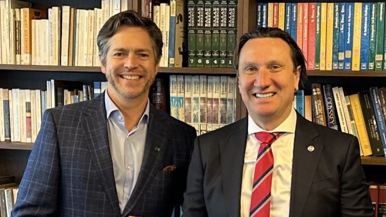 Melbourne’s Deputy Lord Mayor visits the Greek Centre
