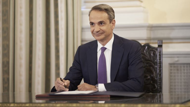 Kyriakos Mitsotakis sworn in as Greece’s PM with promise of ‘big reforms’