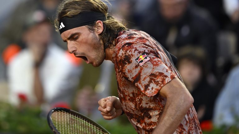 Stefanos Tsitsipas books spot in French Open quarter-final