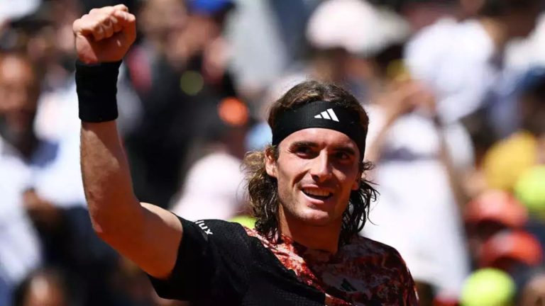 Stefanos Tsitsipas storms into French Open third round