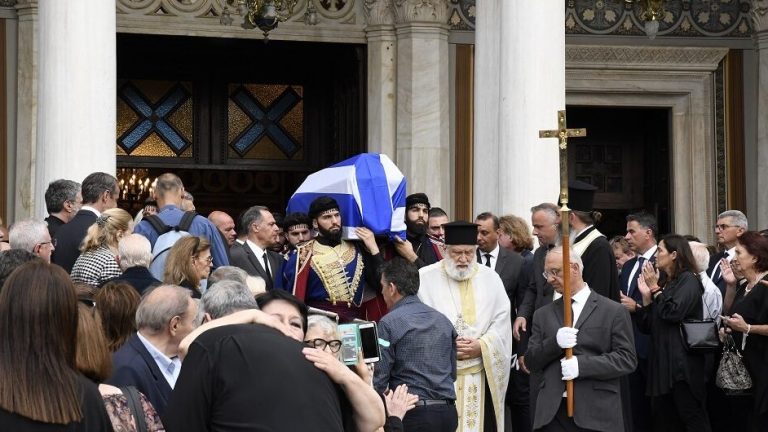 Legendary Greek composer Yannis Markopoulos laid to rest in Athens