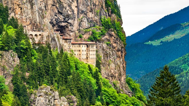 Liturgy for Virgin Mary feast day to be held at Soumela Monastery in Turkey