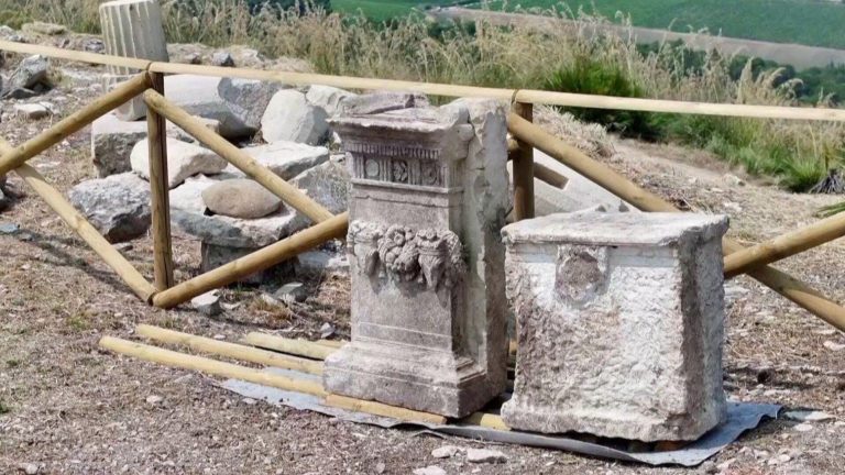 2000-year-old Greek altar found in Sicily