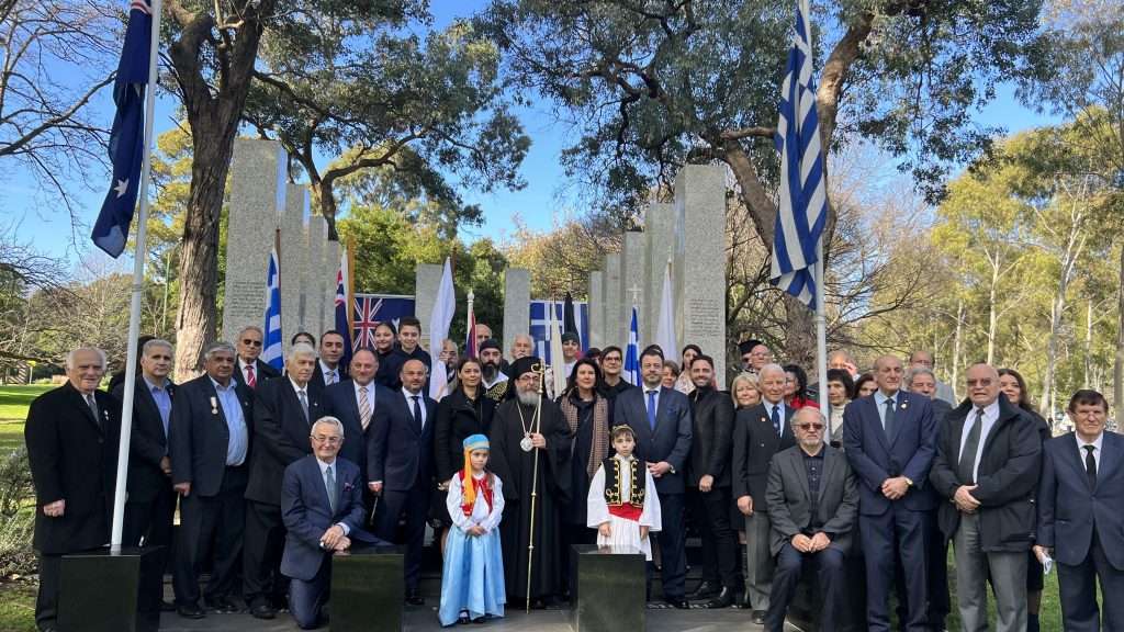 Group photo at the Australian Hellenic Memorial. All photos copyright: The Greek Herald / Marianna Alepidis.