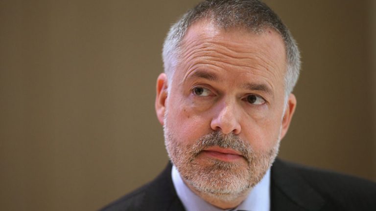 British Museum Director resigns amid stolen artefacts controversy