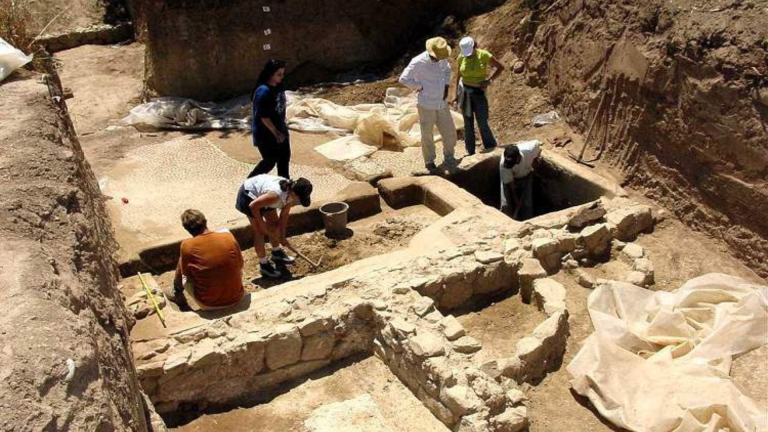 Excavations at the Sanctuary of Helike unearths new artefacts