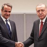 Greece’s Prime Minister Kyriakos Mitsotakis (L) and Turkey’s President Recep Tayyip Erdogan (R).