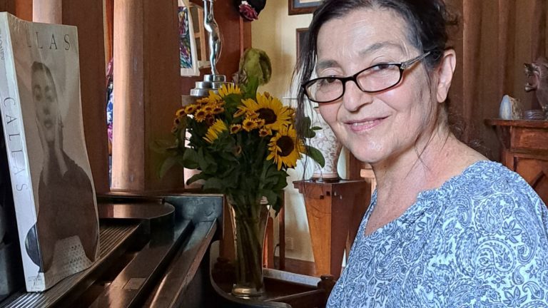 Helena Kollias is using her journey with chronic kidney failure to change lives in Australia