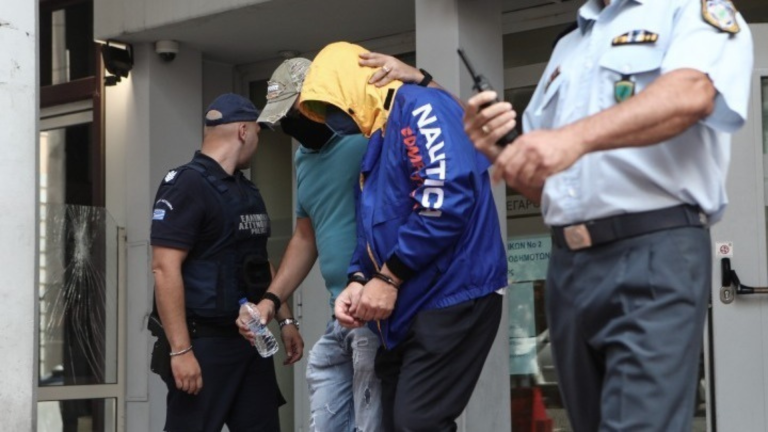 Ferry crew members testify on passenger’s death at Port Piraeus