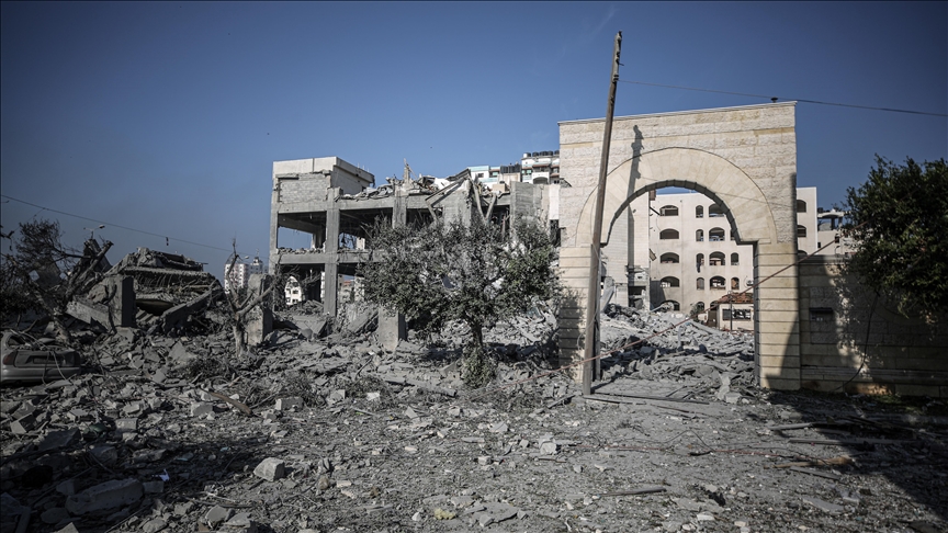 A view from debris of Orthodox Cultural Center at Tel Al Hawa neighborhood after it was hit by an Israeli airstrike in Gaza City, Gaza on October 31, 2023. Photo: Anadolu. 