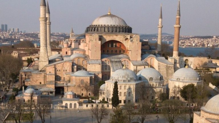 Dome of Hagia Sophia at risk of collapse