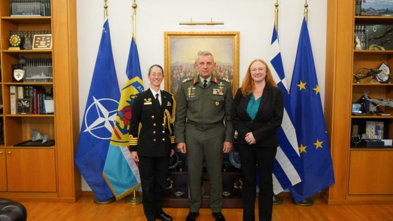 Ambassador of Australia in Greece meets with Greek National Defence chief