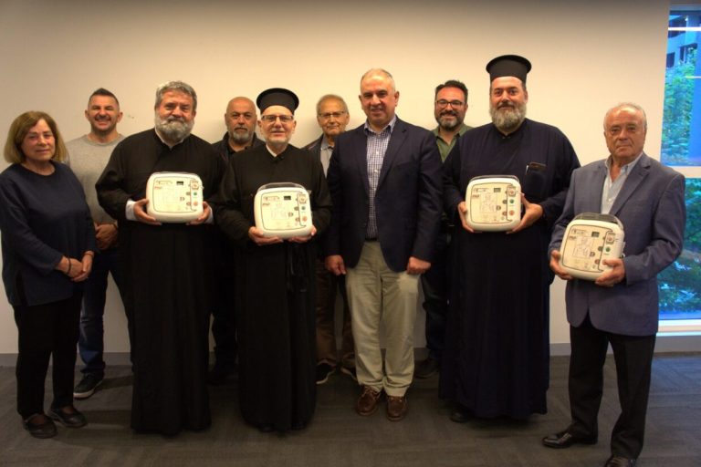 Greek Community of Melbourne hosts defibrillator training seminar