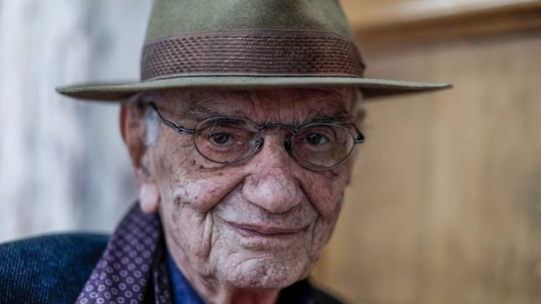 Renowned Greek author Vassilis Vassilikos dies aged 90