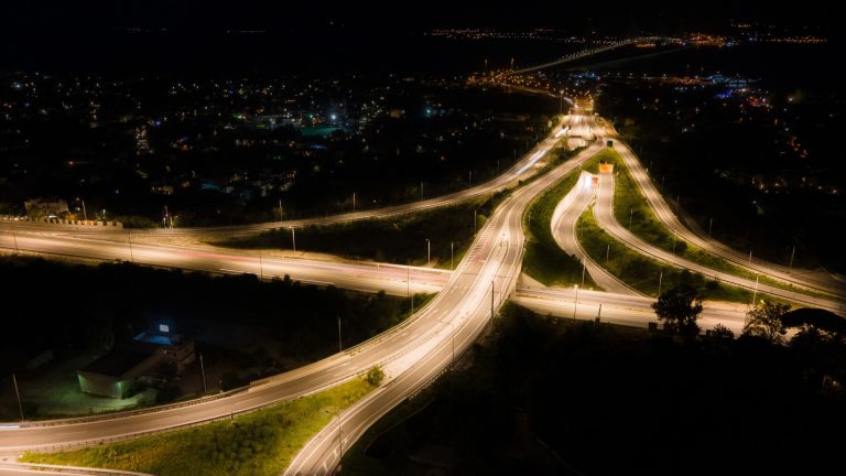 Athens-Patras highway the first in Greece to be lit up with automatic smart system