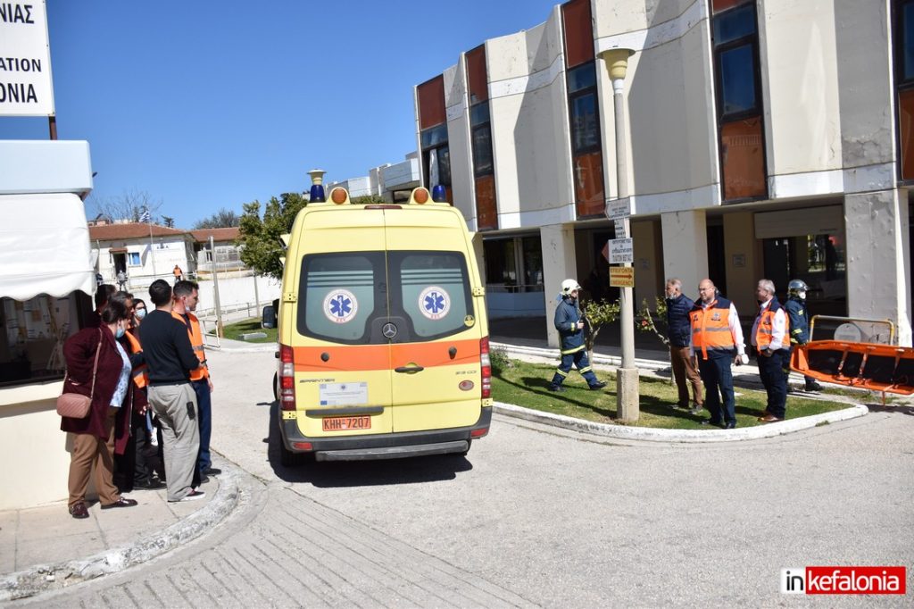 Ambulance service at Kefalonia Hospital. Photo Inkefalonia.gr.