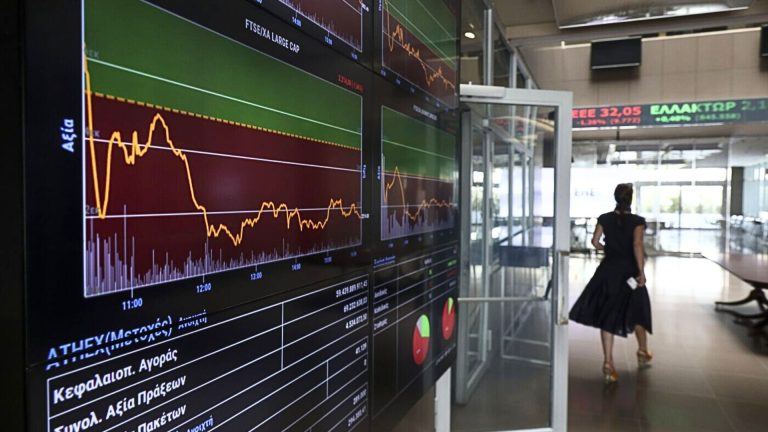 Greece attracts record demand for first bond sale since regaining investment grade