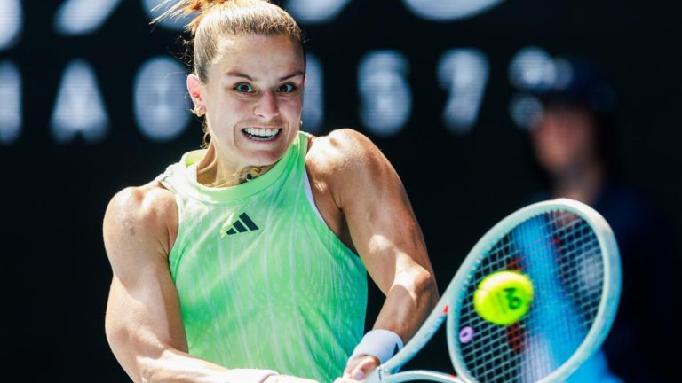 Maria Sakkari takes first win at Australian Open