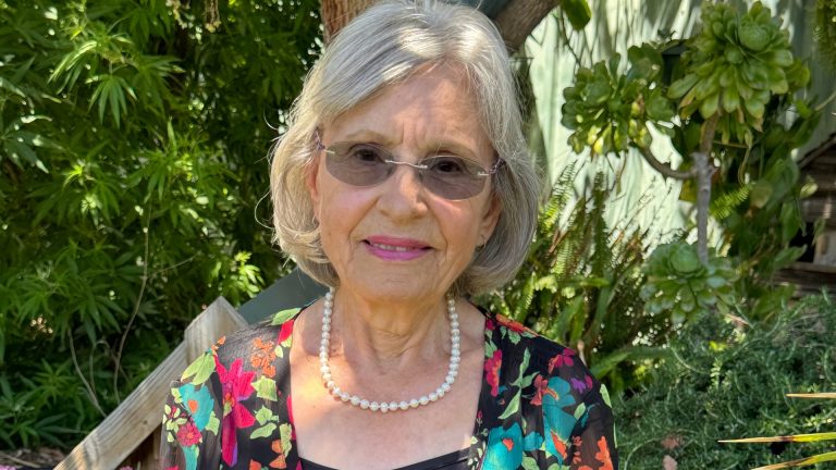 Octogenarian fitness instructor Angela Mastroyannis wins award in South Australia