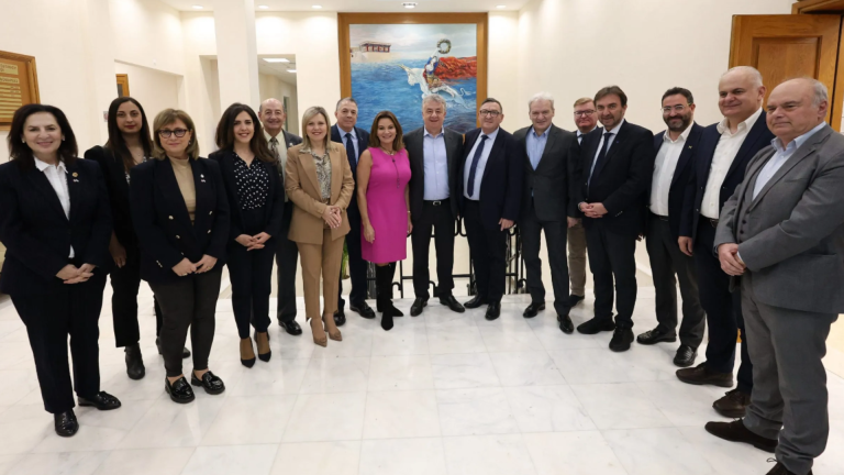 Steve Georganas MP attends World Hellenic Inter-Parliamentary Association meeting in Crete