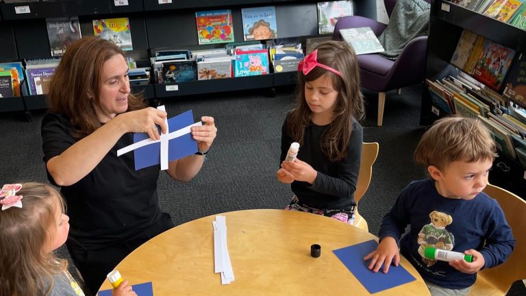 Yarra Libraries will not end Greek Storytime after all