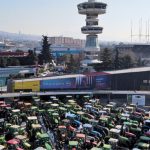 Hundreds of farmers from areas within Northern Greece met in Thessaloniki to press demands for greater support of the farming sector. Photo Ekathimerini Giannis Papanikos.