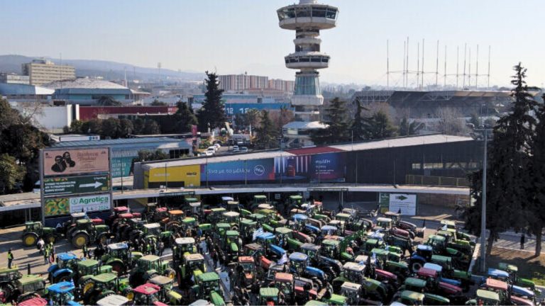 Widespread farming protest movement hits Greece