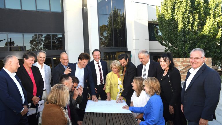 Alphington Grammar School in Victoria celebrates 35 years of excellence
