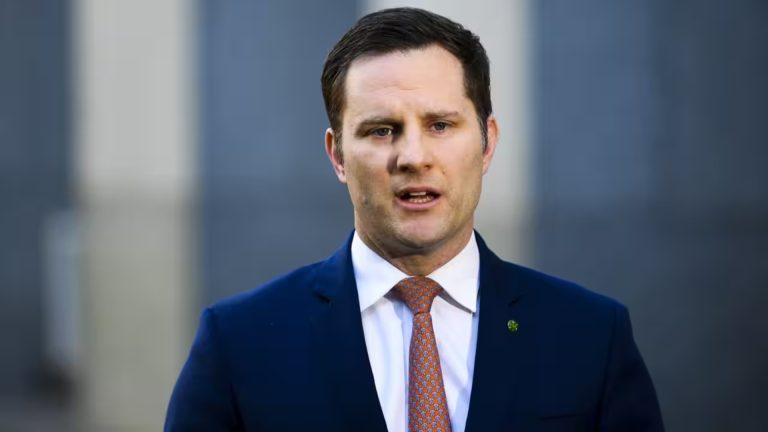 Federal MP Alex Hawke faces expulsion from NSW Liberals party