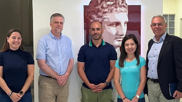 Greek-Australian Society signs historic memorandum with Athens University