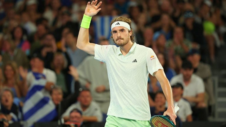 Stefanos Tsitsipas books semi-final spot at Los Cabos Open