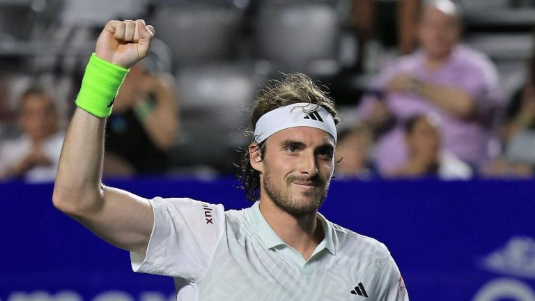 Stefanos Tsitsipas storms into next round of Mexican Open