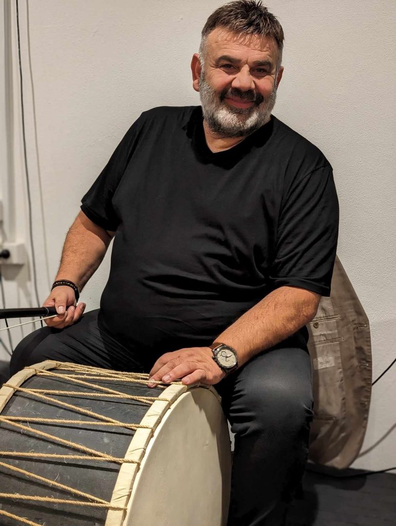 Yiannis Pilalidis on percussion.
