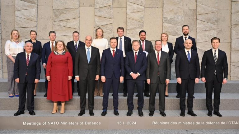 Greece joins German-led missile defence project