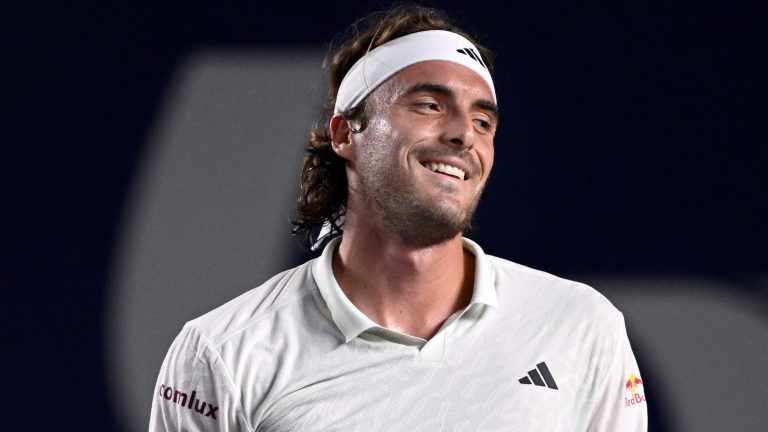Stefanos Tsitsipas into Los Cabos Open quarter-final