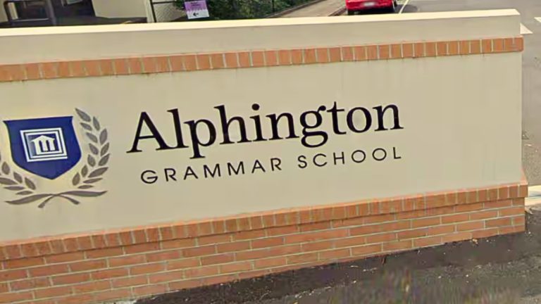 Alphington Grammar loses fight to stop construction of mental health facility next door