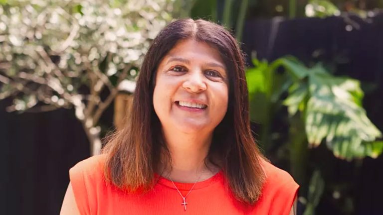 Catherine Daskalakis urges dementia patients to seek support