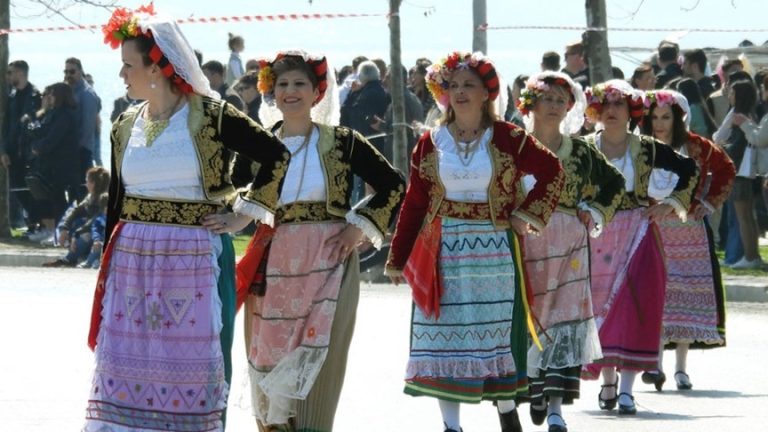 The women of the Greek Revolution