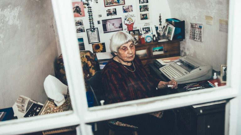 ‘Face off: Portraits’: Photo exhibit by Effy Alexakis and Yannis Dramitinos in Sydney