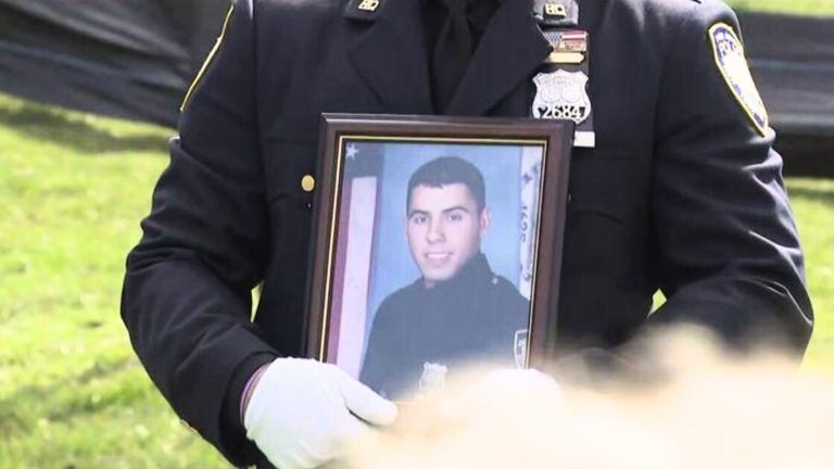 New York bridge renamed in honour of Greek American police officer Pavlos Pallas