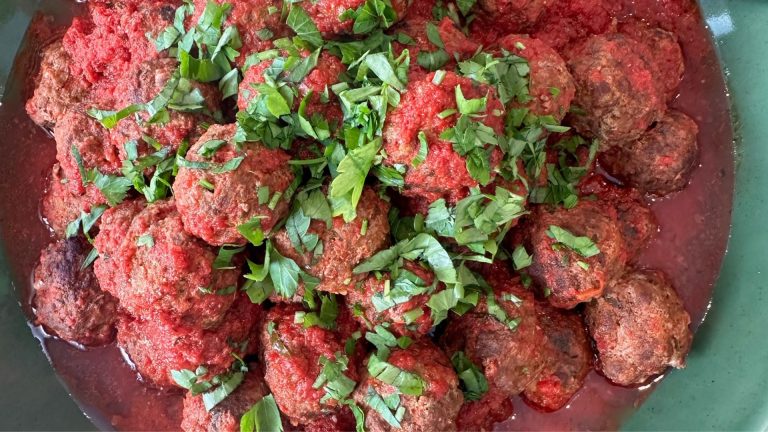 Traditional Greek recipes: Soutzoukakia