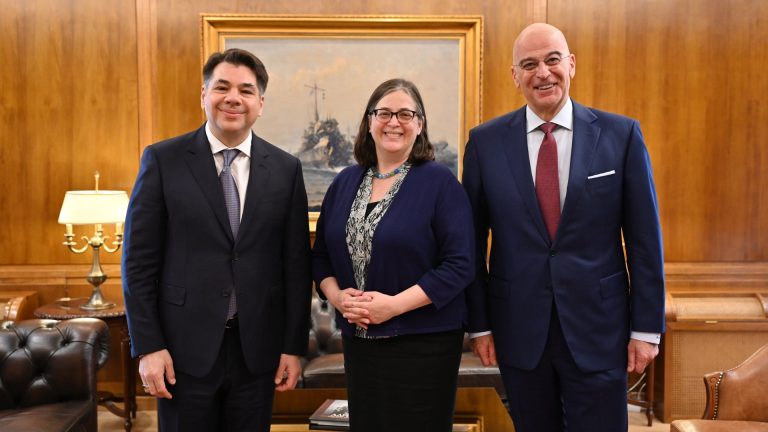 Greece’s Defence Minister holds strategic talks with US Assistant Secretary of State