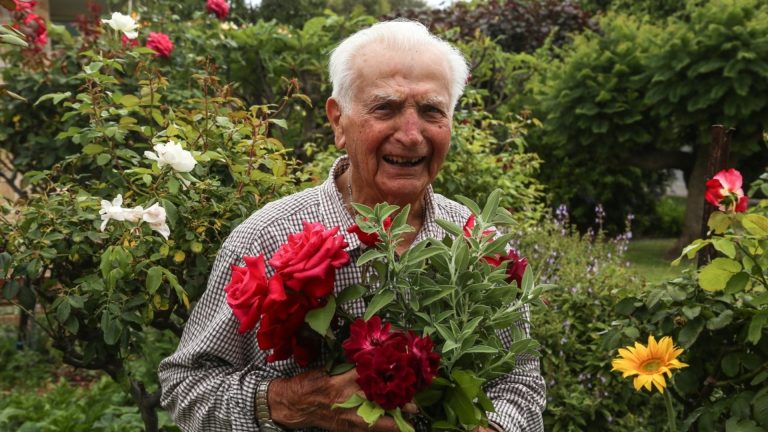 Heart in Cyprus, home in Australia: Kay Pavlou unveils new documentary on Cypriot migrants