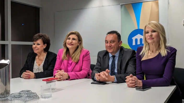 Greek parliamentarians promise action, but Australia’s diaspora needs more than words