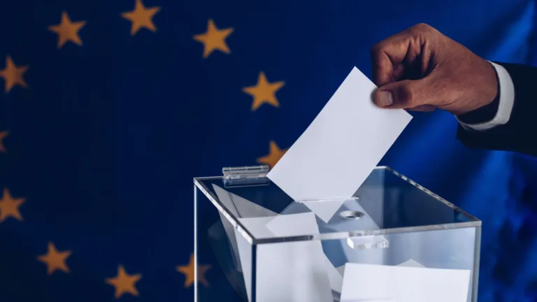 Dispatch of postal voting envelopes for European elections begins