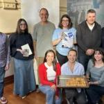 Chief Justice Chris Kourakis, Tina Germanos and George Gronthos with Neolea Committee (Right to Left) [Standing – George Foumakis, Chloe Katopodis, Chloe Kourakis] [Kneeling – Mikayla Bolkus, Anastasia Mavrides (1)