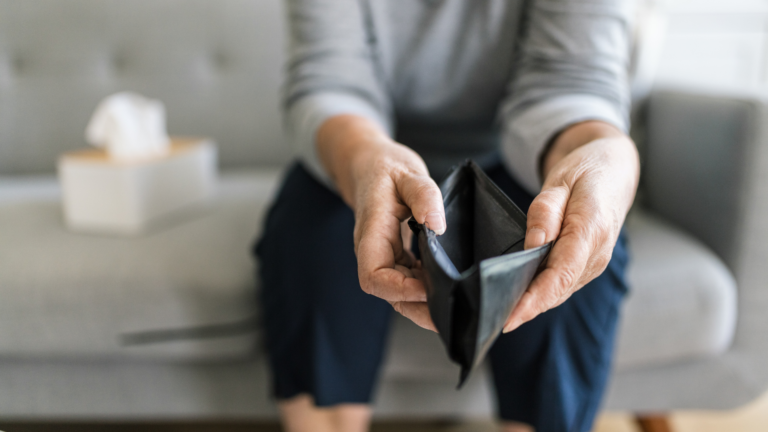 Australian government responds to Greek Federation’s concerns on pensioners’ living costs
