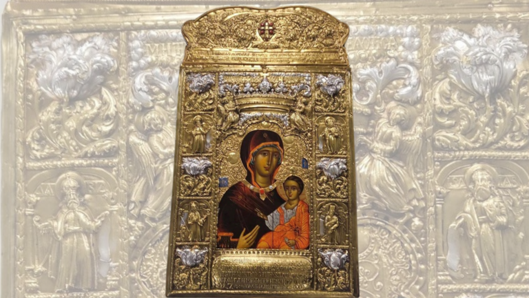 Pontian Society of Sydney donates Panagia Soumela icon to St Stephanos church