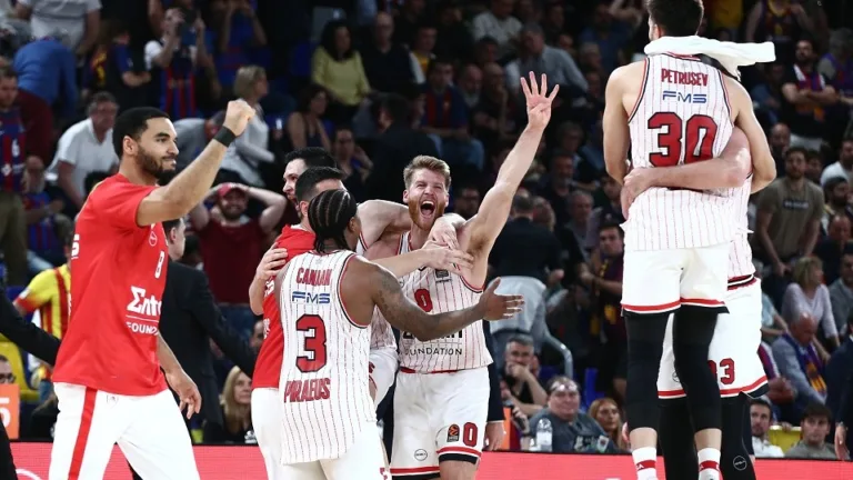 Olympiacos stuns Barcelona to secure spot in Euroleague basketball Final Four