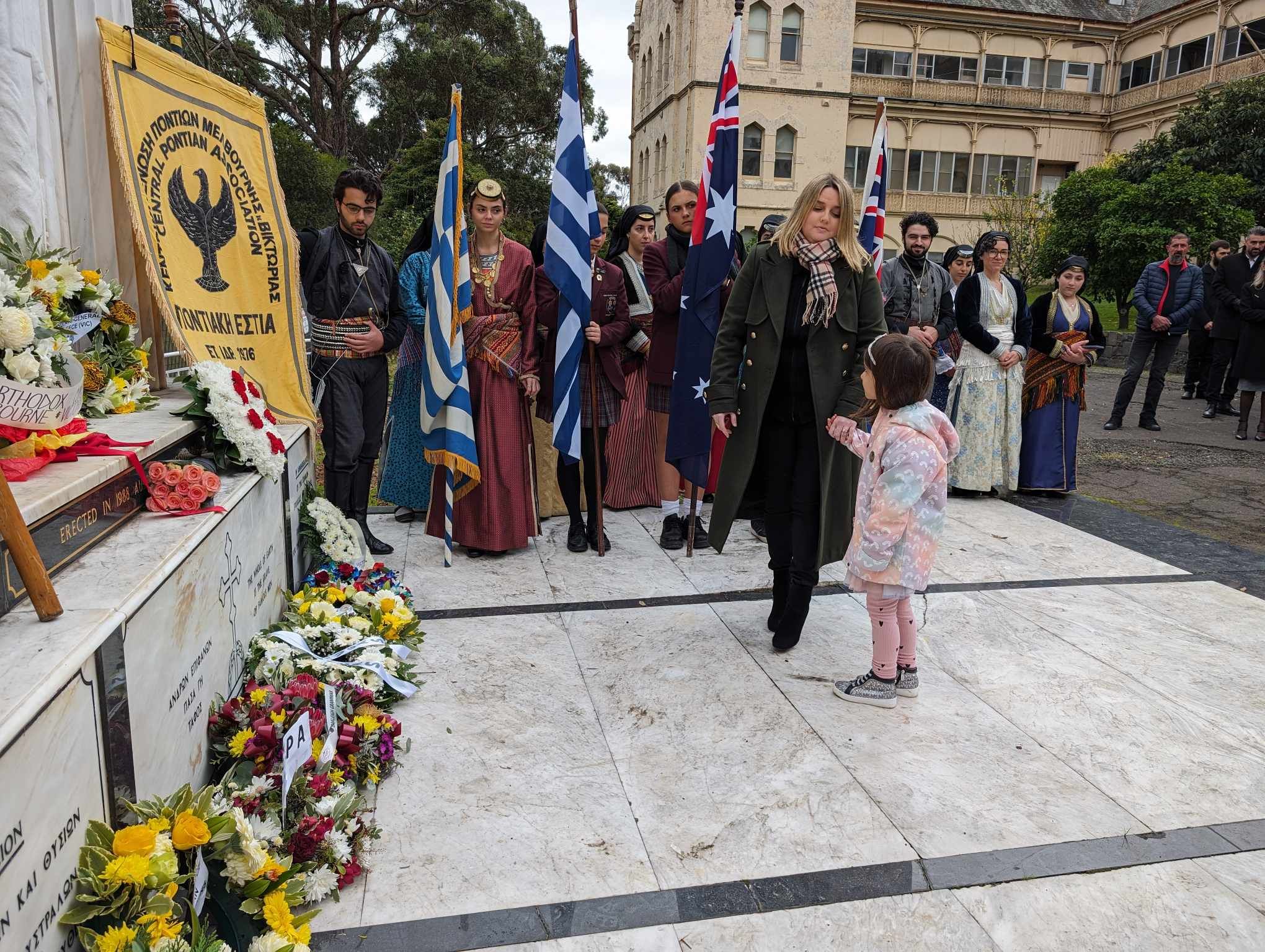 Sophia Siachos lays a wreath her her daughter, Olympia – The Greek Herald